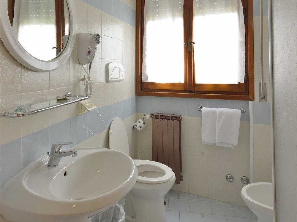 Hotel Attico Chianciano Terme Exteriör bild