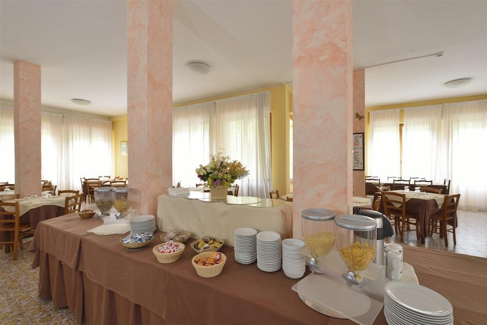 Hotel Attico Chianciano Terme Exteriör bild